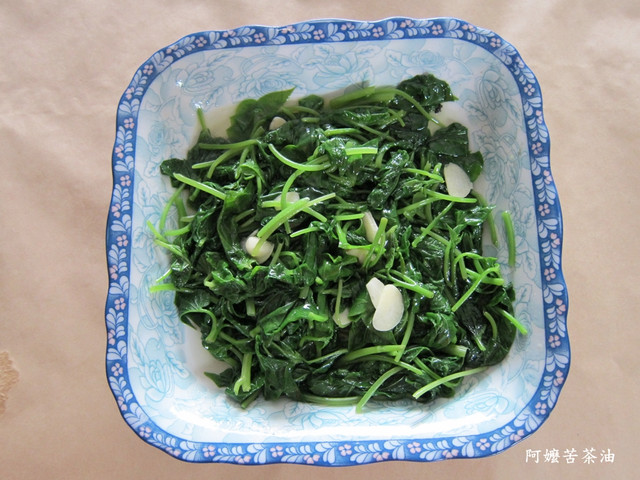 苦茶油拌地瓜叶