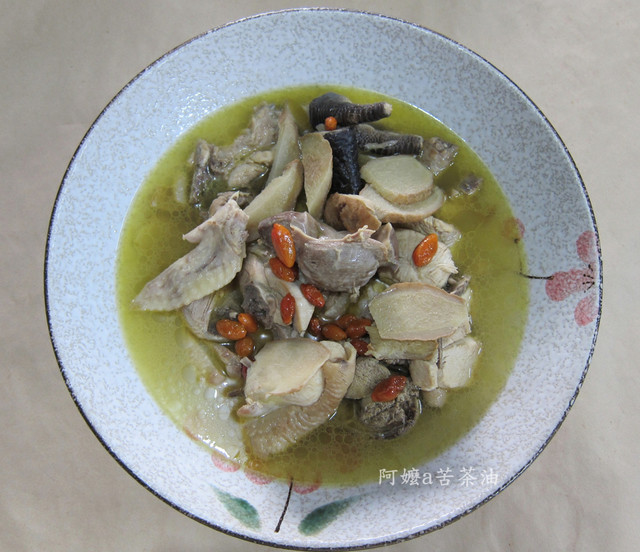 苦茶油炖鸡